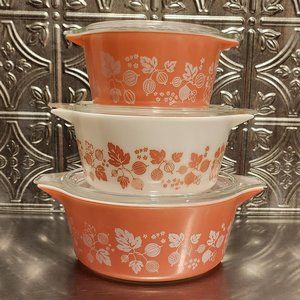 Vintage Pyrex Pink Gooseberry Casserole Set with Lids